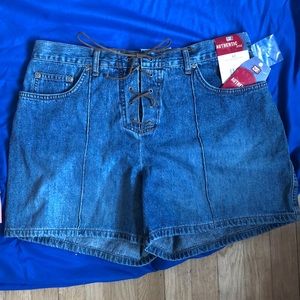 lace up shorts “Faded Glory”